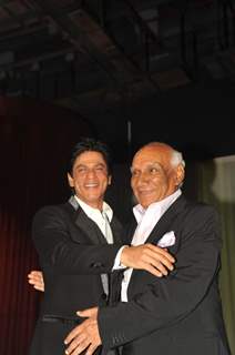 Yash Raj Chopra celebrating  his 81st birthday with Shah Rukh Khana