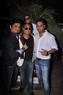 Bollywood singer and composer Neeraj Shridhar, International music composed and singer Kissh and Pule Isaac Malefane, Counsil general, South African Embassy during the launch of his debate music album LADY at ky Lounge in Juhu in Mumbai.