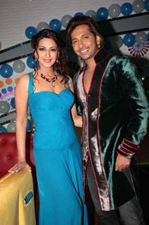 Bollywood celebrities Sonali Bendre with Terence Lewis on the sets of Hindustan Ke Hunarbaaz in Mumbai.