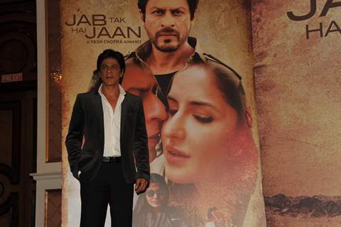 Shah Rukh Khan in video conferencing with Katrina Kaif launches song of film Jab Tak Hai Jaan