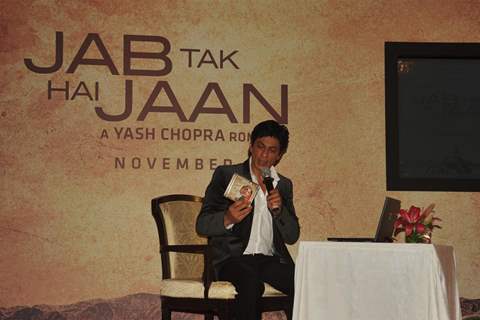 Shah Rukh Khan in video conferencing with Katrina Kaif launches song of film Jab Tak Hai Jaan