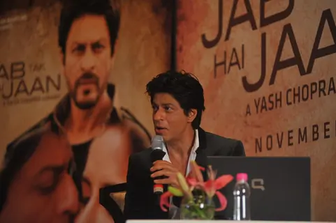 Shah Rukh Khan in video conferencing with Katrina Kaif launches song of film Jab Tak Hai Jaan