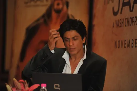 Shah Rukh Khan in video conferencing with Katrina Kaif launches song of film Jab Tak Hai Jaan