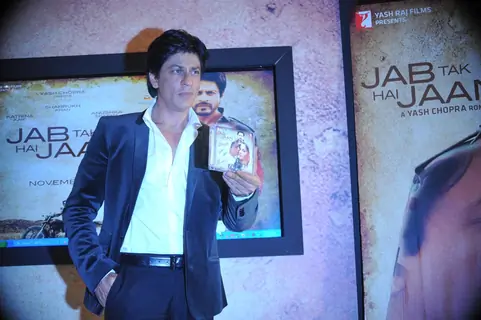 Shah Rukh Khan in video conferencing with Katrina Kaif launches song of film Jab Tak Hai Jaan