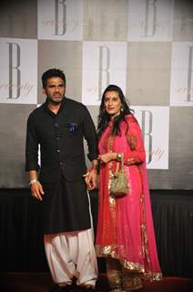 Suniel Shetty with wife Mana at Amitabh Bachchan's 70th Birthday Party