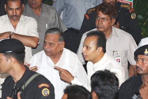 Mulayam Singh Yadav and Anil Ambani at Amitabh Bachchan's 70th Birthday Party