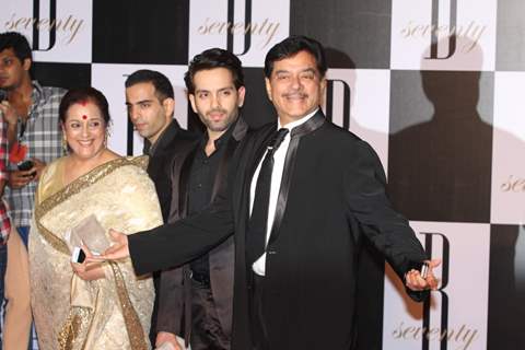 Shatrugan Sinha with wife Poonam Sinha and son at Amitabh Bachchan's 70th Birthday Party