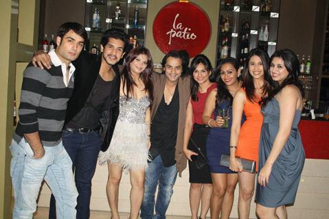 Vivian, Suyash, Sailesh, Priya, Ashita, Kishwer and Vahhbiz