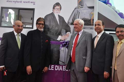 Amitabh Bachchan Launch Mobile Diabetes Van by Seven Hill Hospital