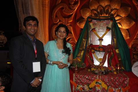 Juhi Chawla & Paresh promote film Main Krishna Hun at Falguni Pathak Dandiya