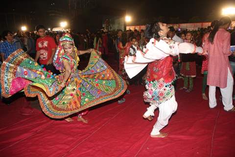 Juhi Chawla & Paresh promote film Main Krishna Hun at Falguni Pathak Dandiya