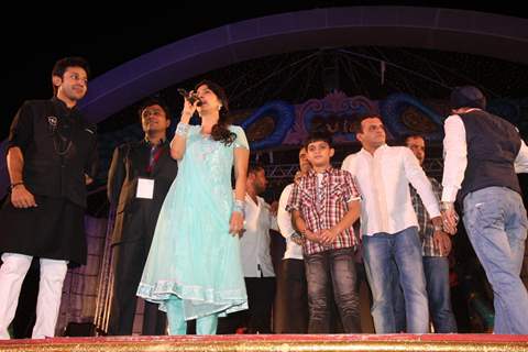 Juhi Chawla & Paresh promote film Main Krishna Hun at Falguni Pathak Dandiya