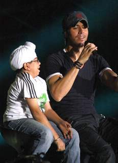 Enrique's live concert at Gurgaon. (Photo: IANS/Amlan Paliwal)