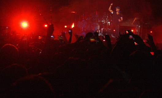 Enrique's live concert at Gurgaon. (Photo: IANS/Amlan Paliwal)