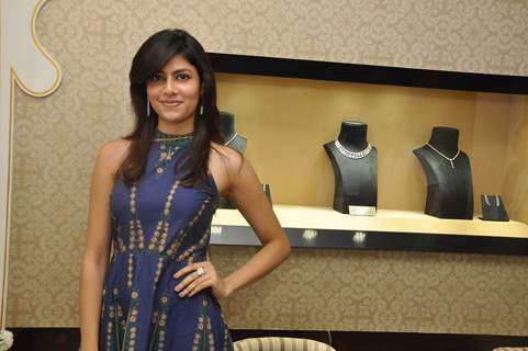 Miss India Vanya Mishra inaugurates Entice showroom at Borivli in Mumbai.