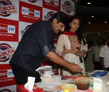 92.7 BIG FM Brings Navratri close with Chef Rakesh Sethi and Juhi Chawla