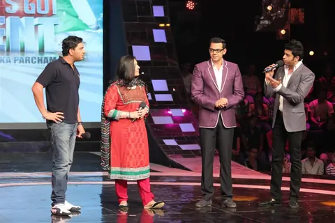 Yuvraj Singh on the sets of 'India's Got Talent'