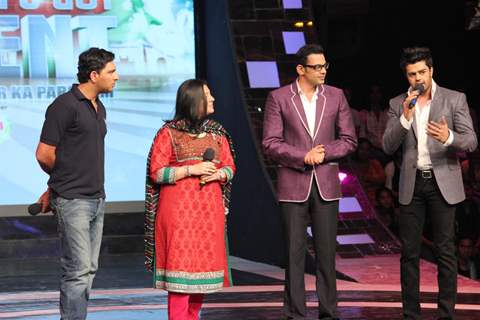 Yuvraj Singh on the sets of 'India's Got Talent'