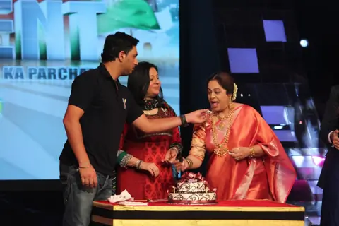Yuvraj Singh on the sets of 'India's Got Talent'