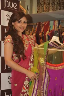 Soha Ali Khan with Mahima Bansal (proprietor of HUE) at the launch of HUE fashion’s new collection at Inox in Nariman Point, Mumbai