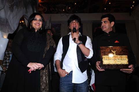 Art in forms other than on canvas has a new destination. Bioscopewalli   The Visual Art delight by Vanita Omung Kumar opened its doors today at a colorful ceremony by Shahrukh Khan  at Fun Republic, Andheri in Mumbai on Nov. 1, 2012. (Photo: ...