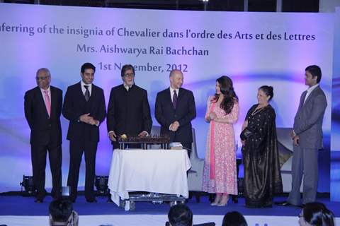 Aishwarya Rai Bachchan to be honoured with French civilian award on her Birthday