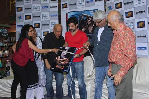 Mahesh Bhatt, Emraan Hashmi, Vikram Bhatt and Mukesh Bhatt at Film Raaz 3 DVD Launch