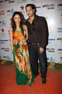 Rahul Mahajan with wife Dimpy Ganguly at ITA Awards 2012