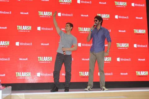 Aamir Khan and Gaurav Kapoor promotes film Talaash with Microsoft Windows 8