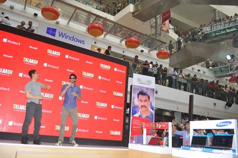 Aamir Khan and Gaurav Kapoor promotes film Talaash with Microsoft Windows 8