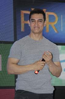 Aamir Khan promotes film Talaash with Microsoft Windows 8