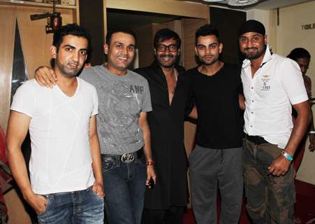 Gautam Gambhir, Virendra Sehwag, Ajay Devgan, Virat Kohli & Harbhajan at Son of Sardar Spl screening