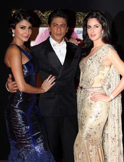 Anushka Sharma, Shahrukh Khan and Katrina Kaif at Red Carpet for premier of film Jab Tak Hai Jaan