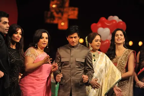 Shah Rukh, Katrina, Anushka promote Jab Tak Hai Jaan on the show India's Got Talent