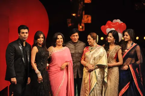 Shah Rukh, Katrina, Anushka promote Jab Tak Hai Jaan on the show India's Got Talent
