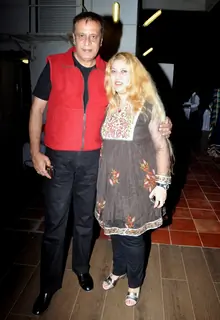 Sandip Soparrkar throws a Surprise Birthday Bash for Jesse Randhawa