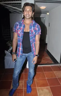 Sandip Soparrkar throws a Surprise Birthday Bash for Jesse Randhawa