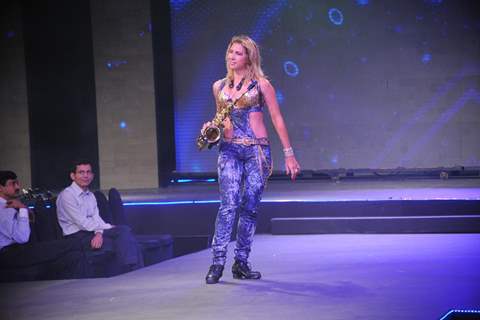 'Live Fashionably' Fashion Show