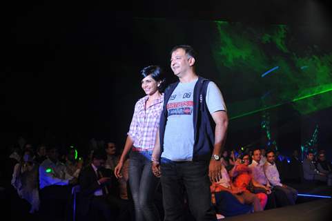 Mandira Bedi with husband Raj Kaushal at 'Live Fashionably' Fashion Show