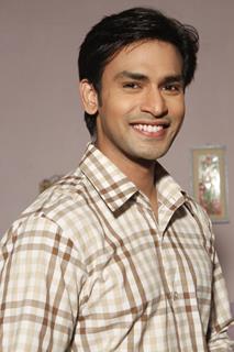 Naman Shaw as Anuj in Kairee - Rishta Khatta Meetha