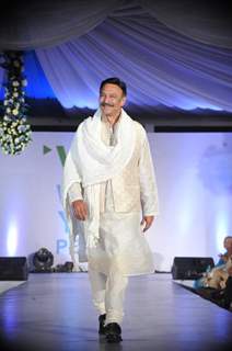 Suresh Oberoi Walks For ‘Global Peace Initiative’