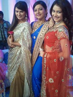 Kratika Sengar, Samragyi & Leena