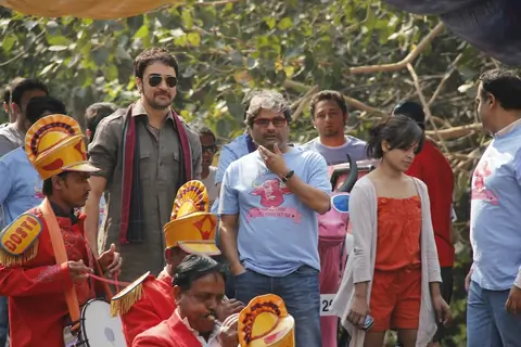 Imran Khan flags off the India’s first RedBull Soapbox Race 2012 in Mumbai