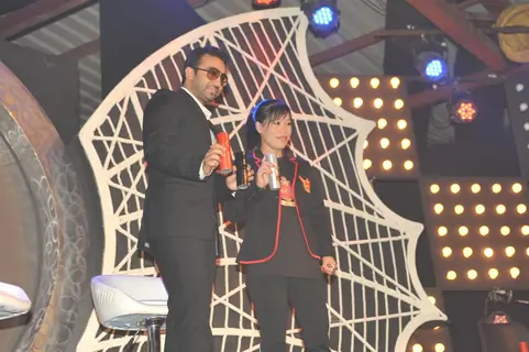 Mary Kom & Raj Kundra launch SFL deo