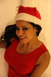 Veena Malik wants to meet Santa Claus