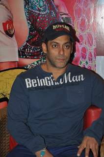 Salman Khan at CCD ties-up with Dabangg2 to organise a meet-n-greet session