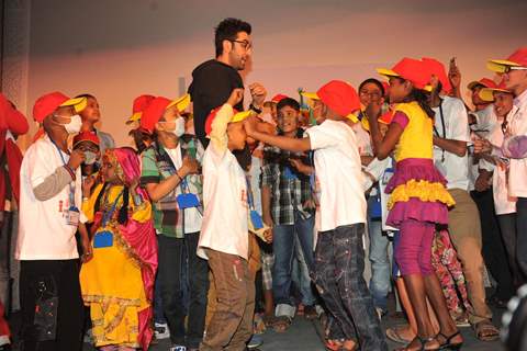 Ranbir Kapoor performed for Cancer affected Children’s on Christmas Eve