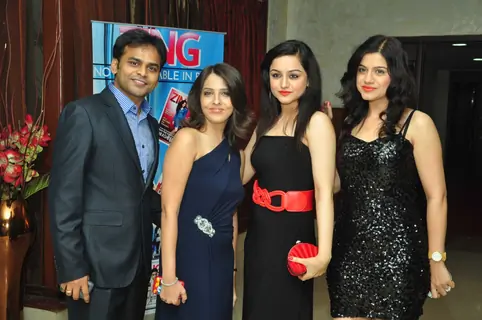 Mihani sisters with Vijay and Dolly Bhatter at the celebration of India Forums 9th Anniversary