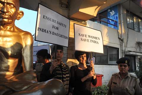 Silent Candle March for the sad demise of Delhi gang rape