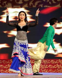 Kareena Kapoor at New Year Bash at Aamby Valley City, 'Glitterati 2013'